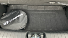 Hyundai INSTER 85kW 02 49kWh 5dr Auto Electric Hatchback